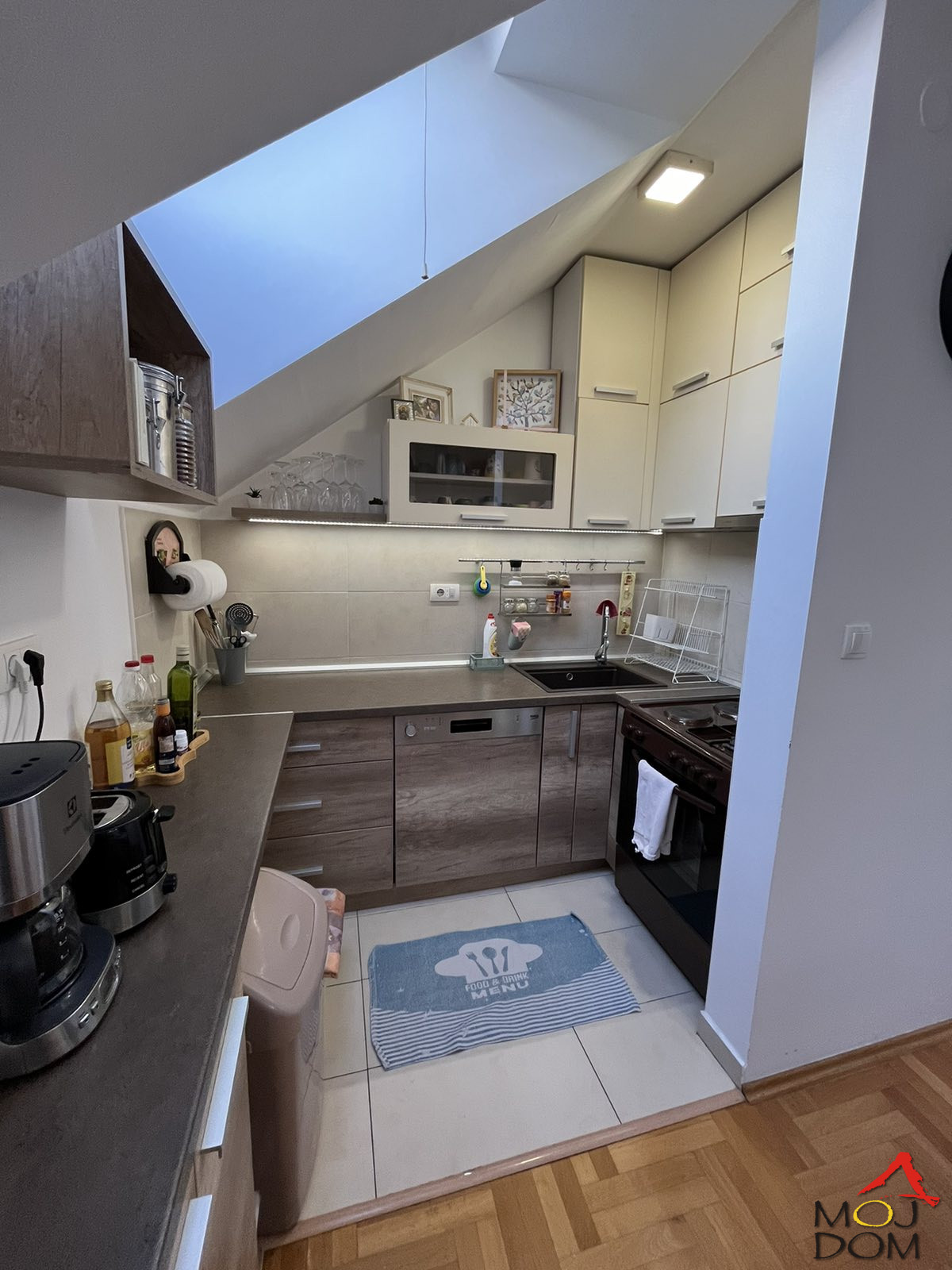 Stan,NOVI SAD,SOMBORSKI BULEVAR,kv: 77, € 178000, ID: 1029148 4