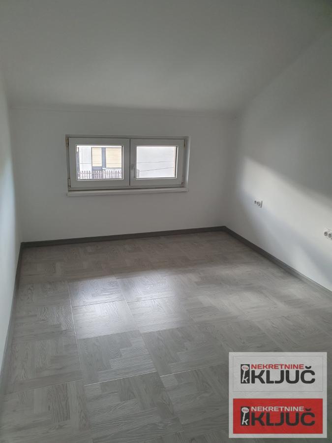 KLISA, 71m2, Trosoban, Prazan, Useljiv 5