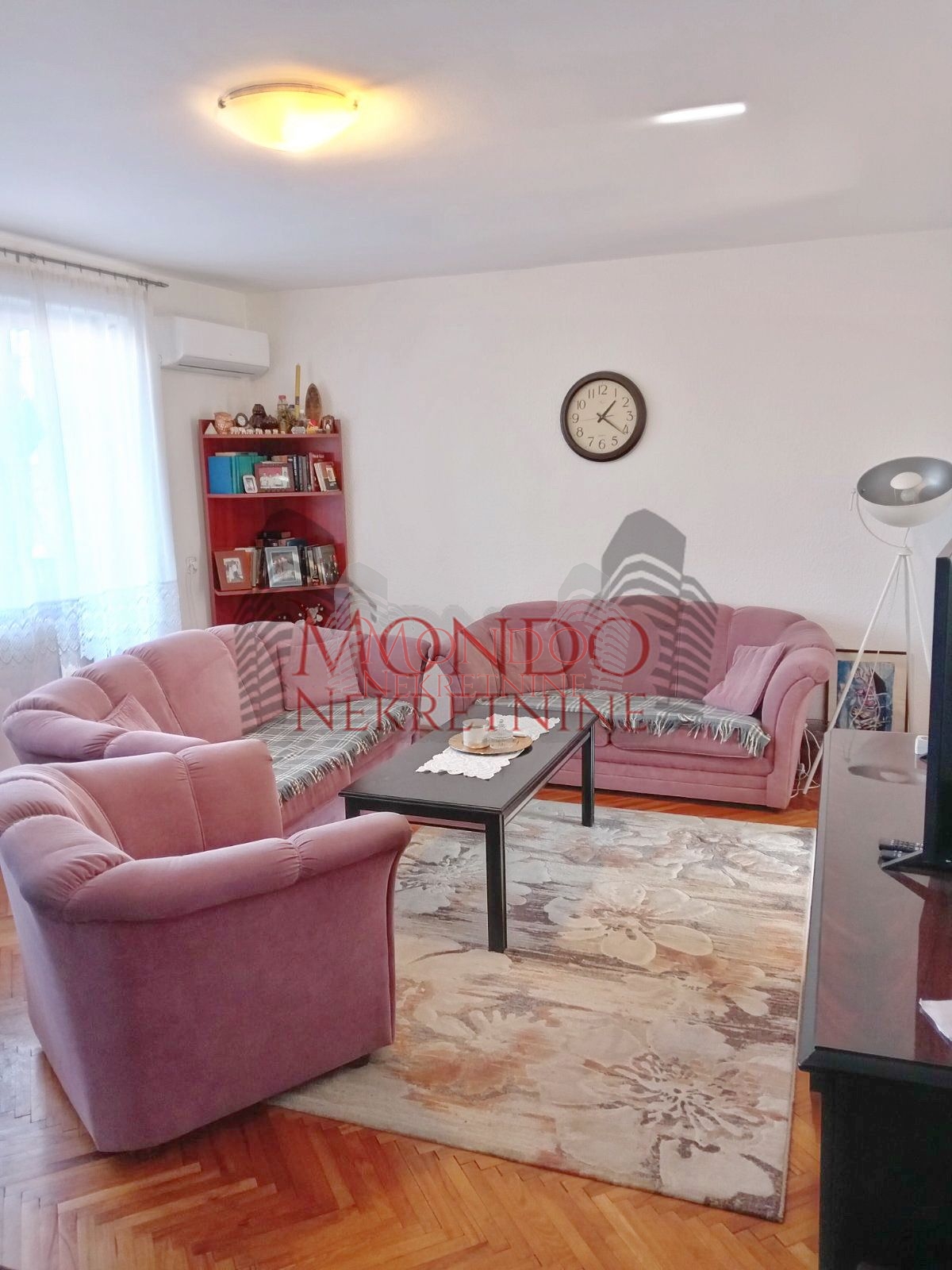 Dvoiposoban stan kod medicnskog fakulteta 1