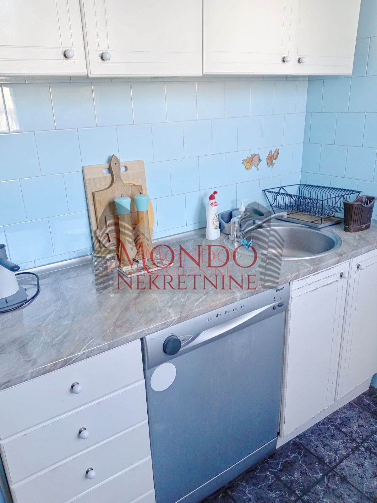 Dvoiposoban stan kod medicnskog fakulteta 5