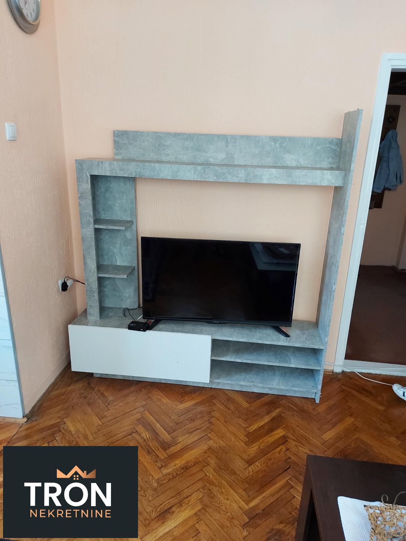 Jednosoban stan kod kružnog toka  45m2 2