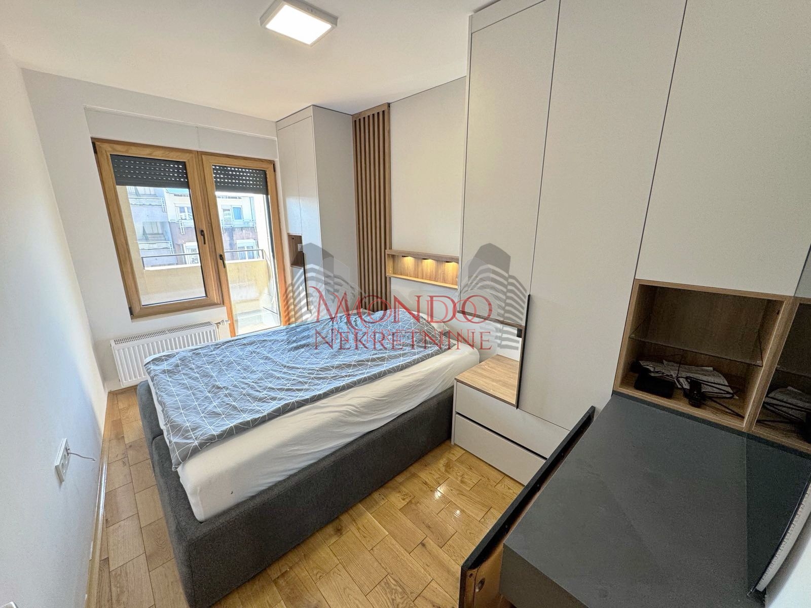 Jednoiposoban nov stan na Crvenom pevcu, novogradnja, parking! 8