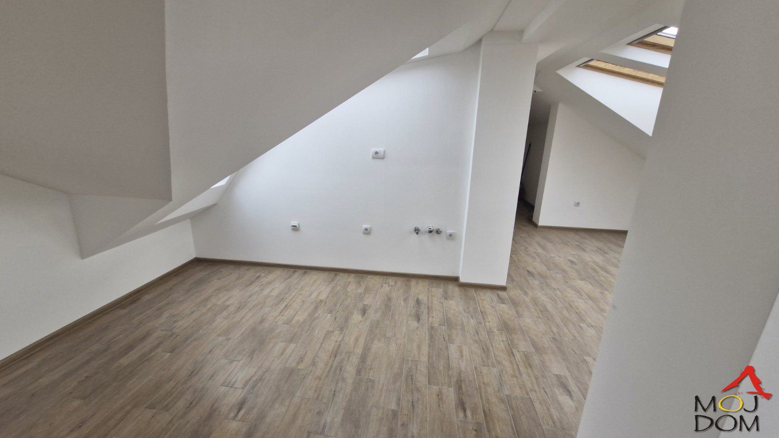 Stan,NOVI SAD,ŠARENGRAD,kv: 100, € 139000, ID: 1029623 7