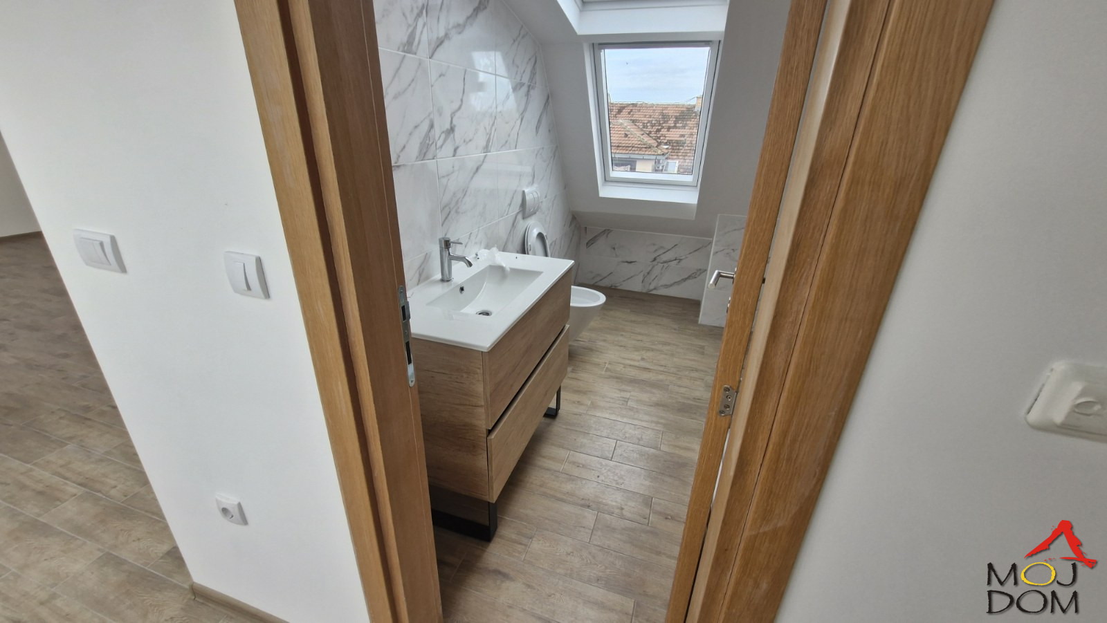 Stan,NOVI SAD,ŠARENGRAD,kv: 100, € 139000, ID: 1029623 16