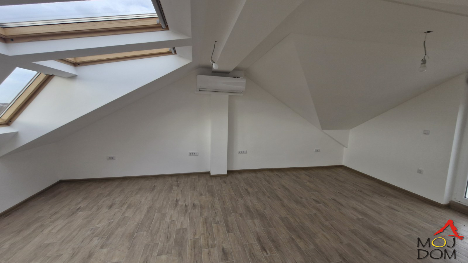 Stan,NOVI SAD,ŠARENGRAD,kv: 100, € 139000, ID: 1029623 4