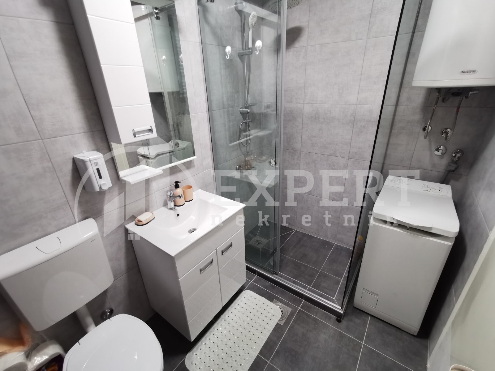 Jednosoban stan, 45 m2, Centar, Strahinjića Bana ID: i-013430 11