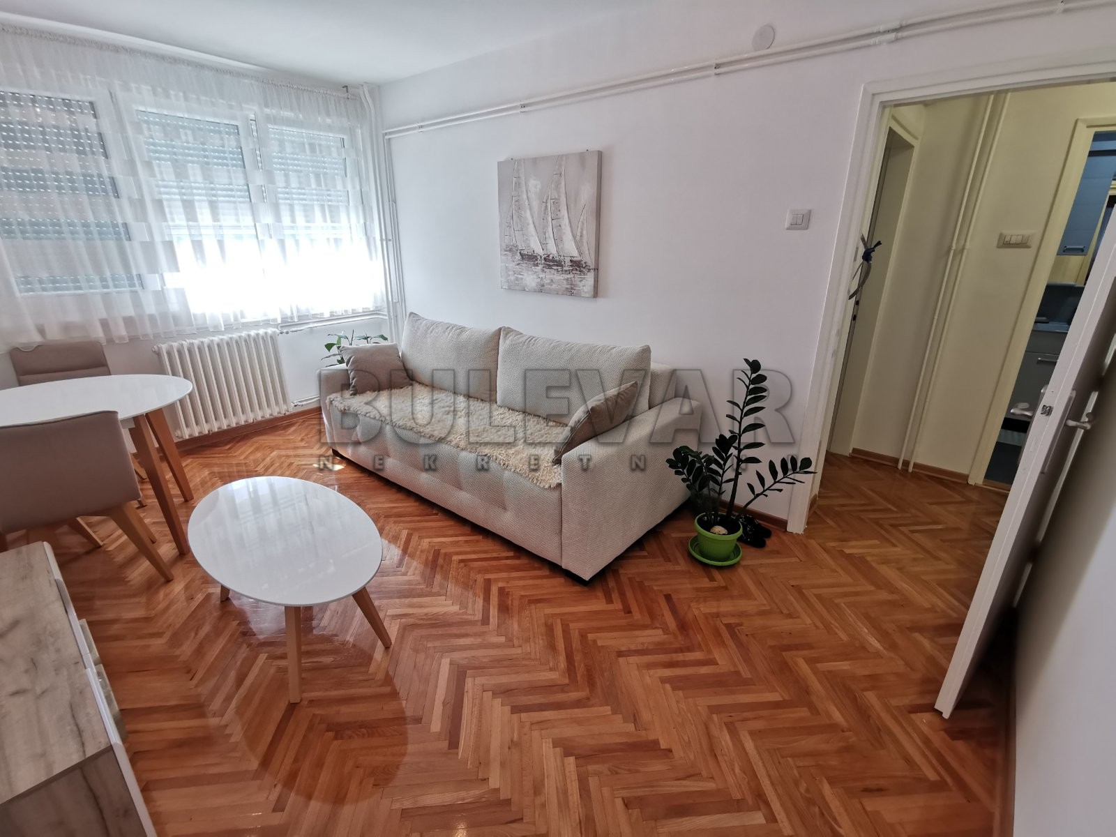 Jednosoban stan, 45 m2, Centar, Strahinjića Bana ID: i-013430 1