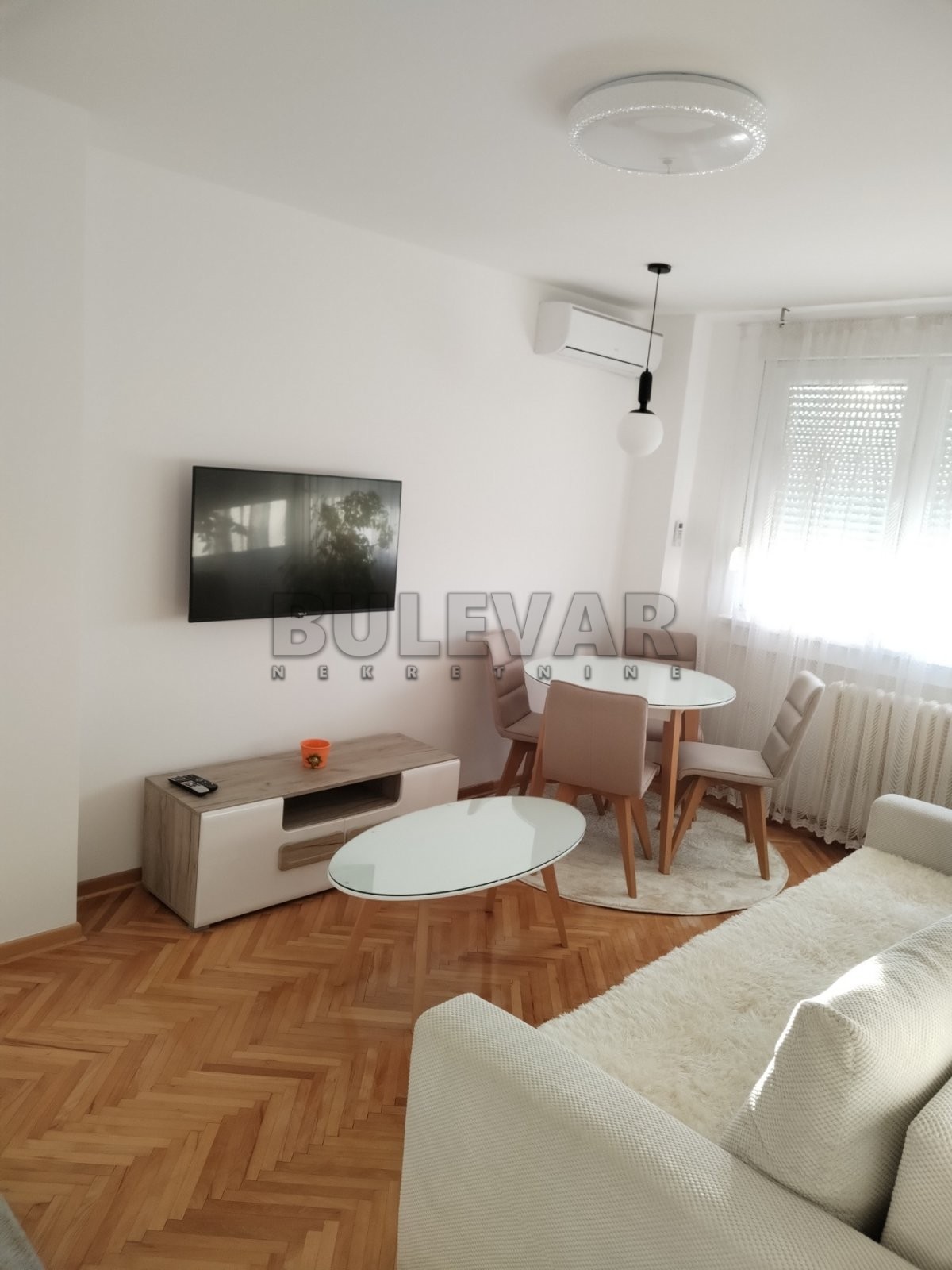 Jednosoban stan, 45 m2, Centar, Strahinjića Bana ID: i-013430 3