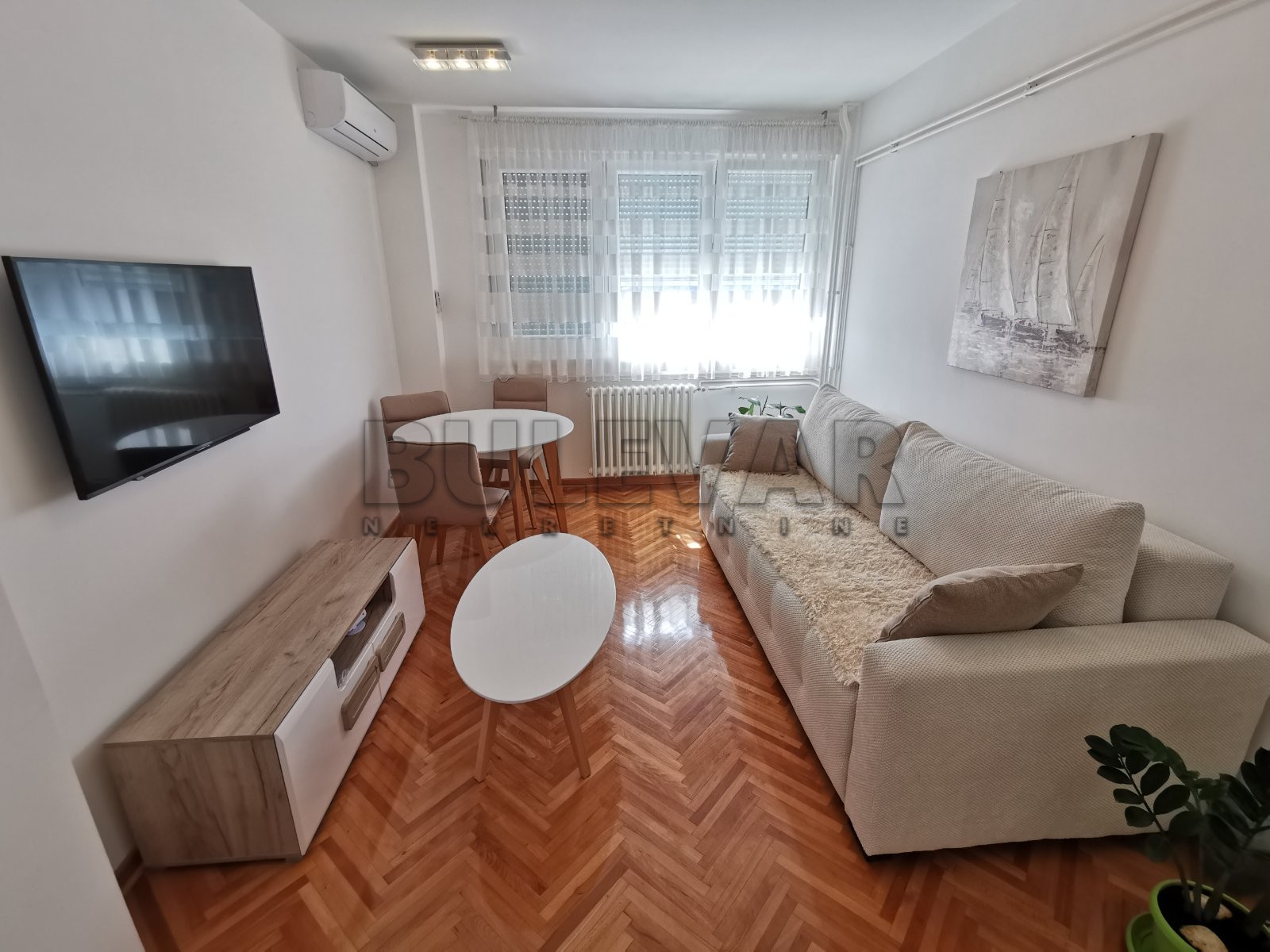 Jednosoban stan, 45 m2, Centar, Strahinjića Bana ID: i-013430 5