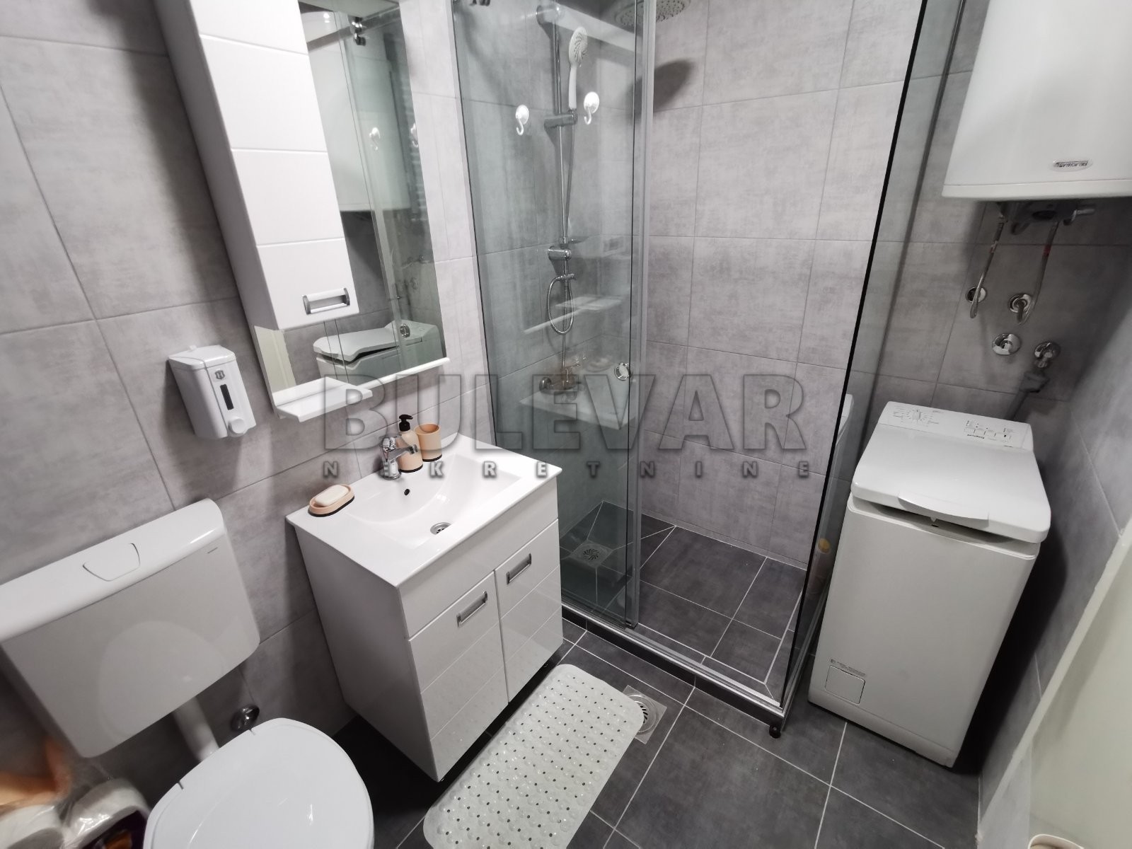 Jednosoban stan, 45 m2, Centar, Strahinjića Bana ID: i-013430 11