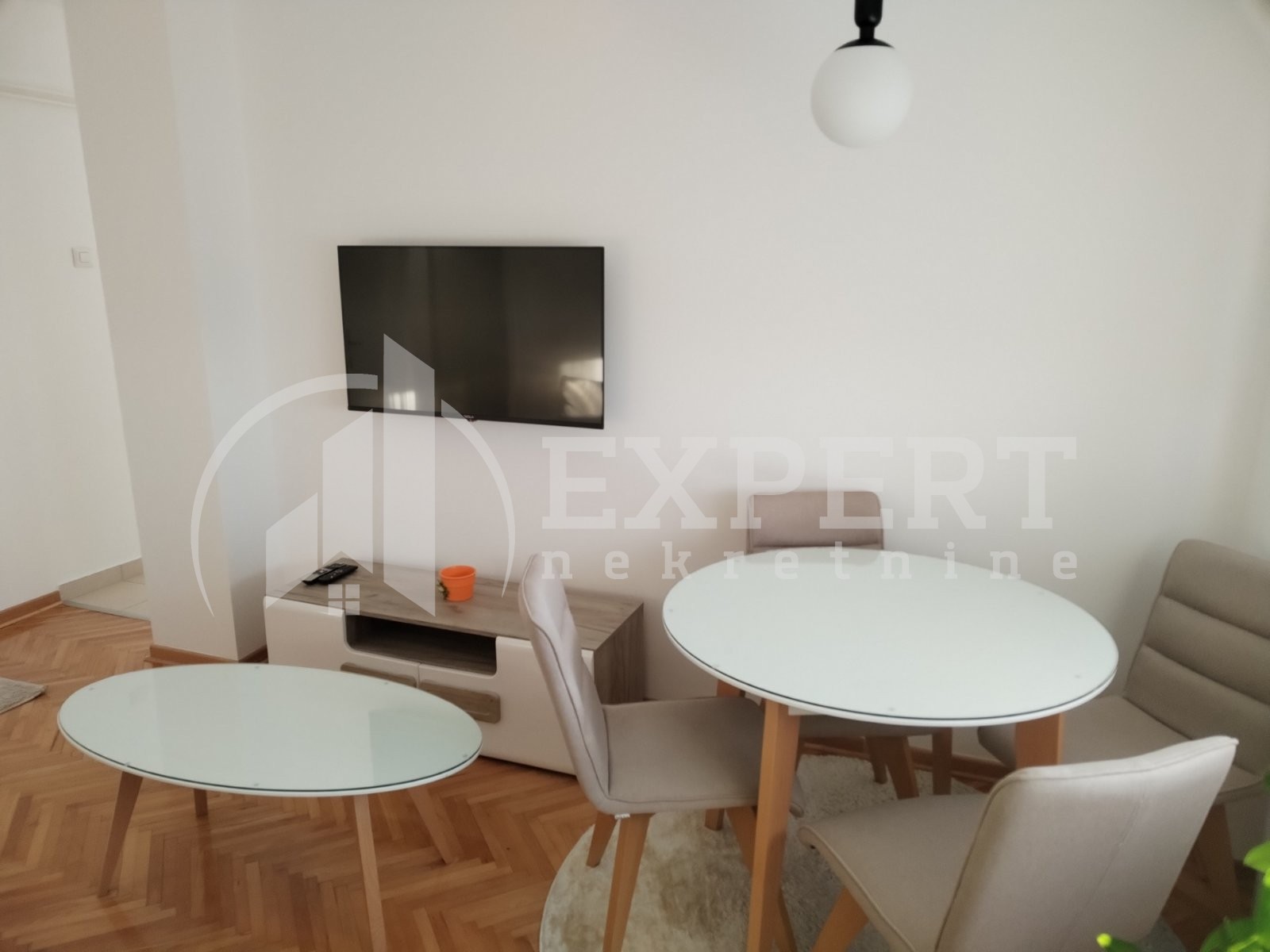 Jednosoban stan, 45 m2, Centar, Strahinjića Bana ID: i-013430 4