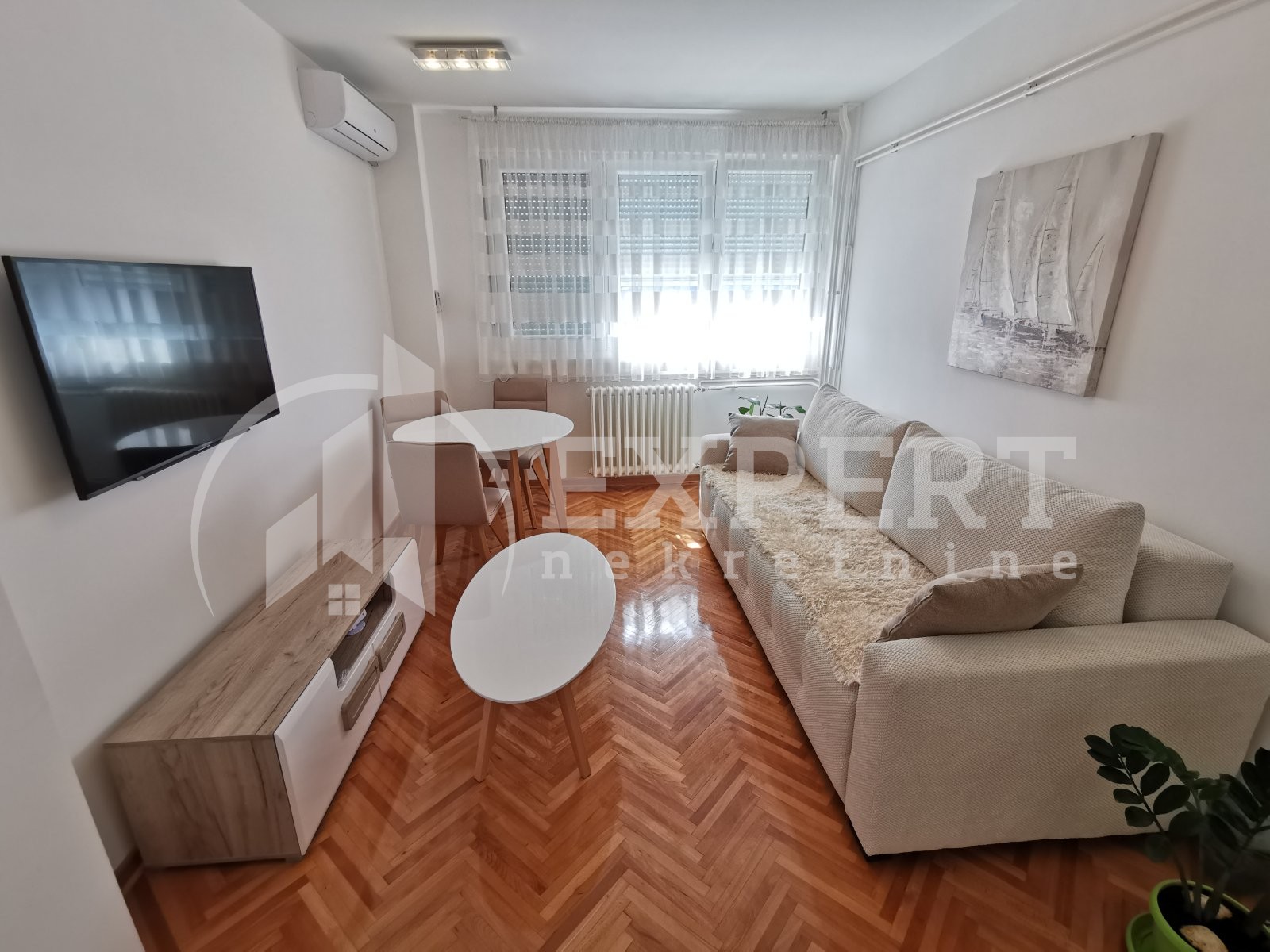 Jednosoban stan, 45 m2, Centar, Strahinjića Bana ID: i-013430 5