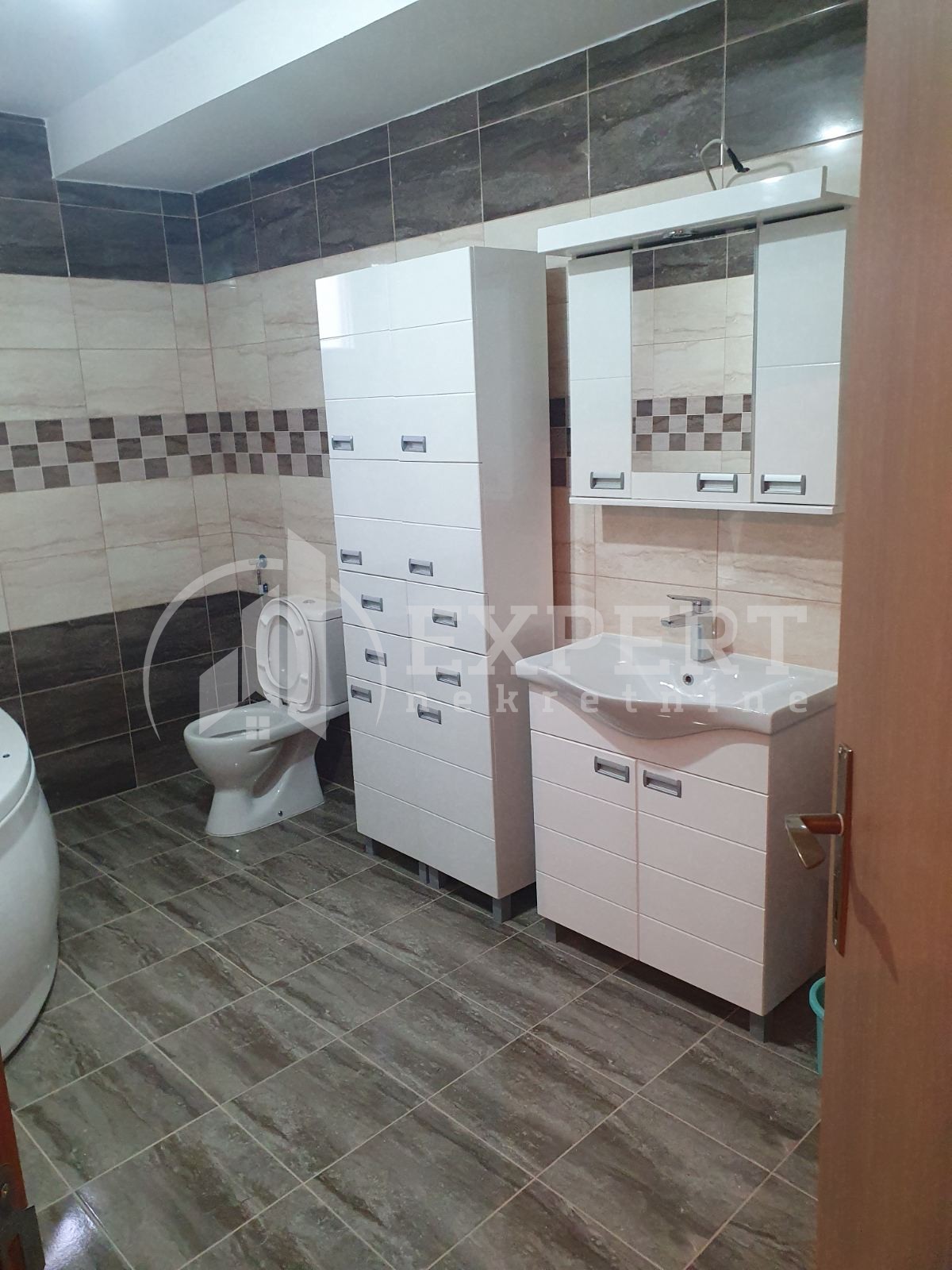 četvorosoban stan, 116 m2, Palilula, Španskih boraca ID: i-013434 13