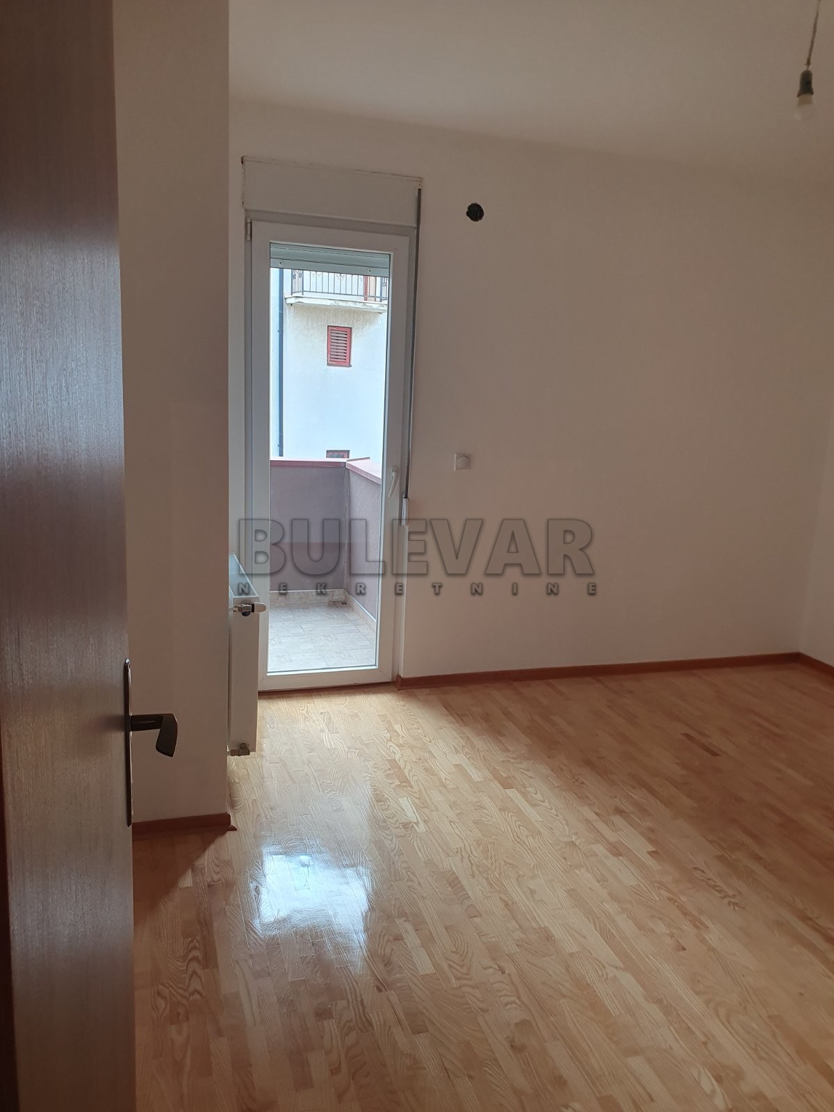 četvorosoban stan, 116 m2, Palilula, Španskih boraca ID: i-013434 9