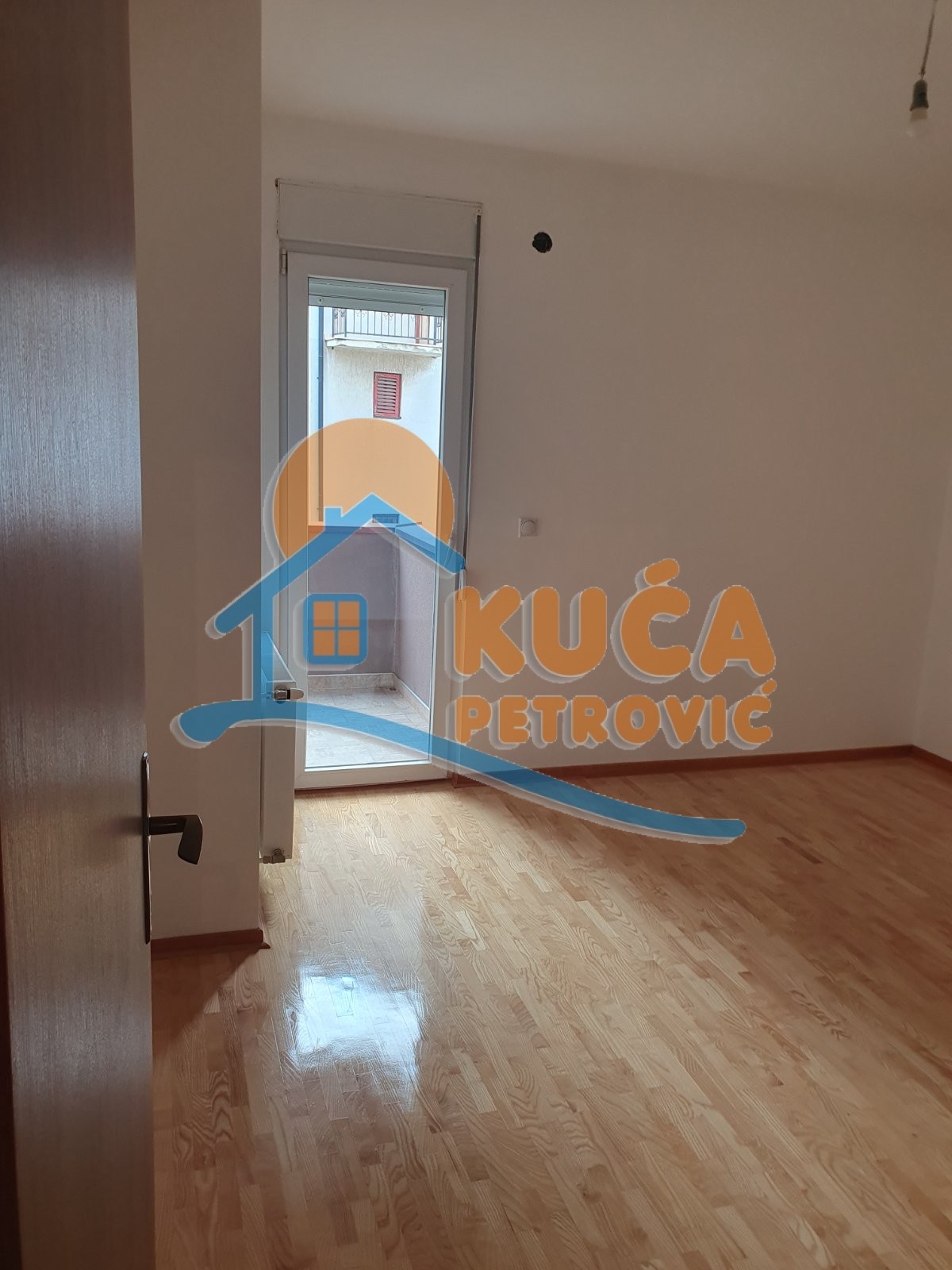 četvorosoban stan, 116 m2, Palilula, Španskih boraca ID: i-013434 9