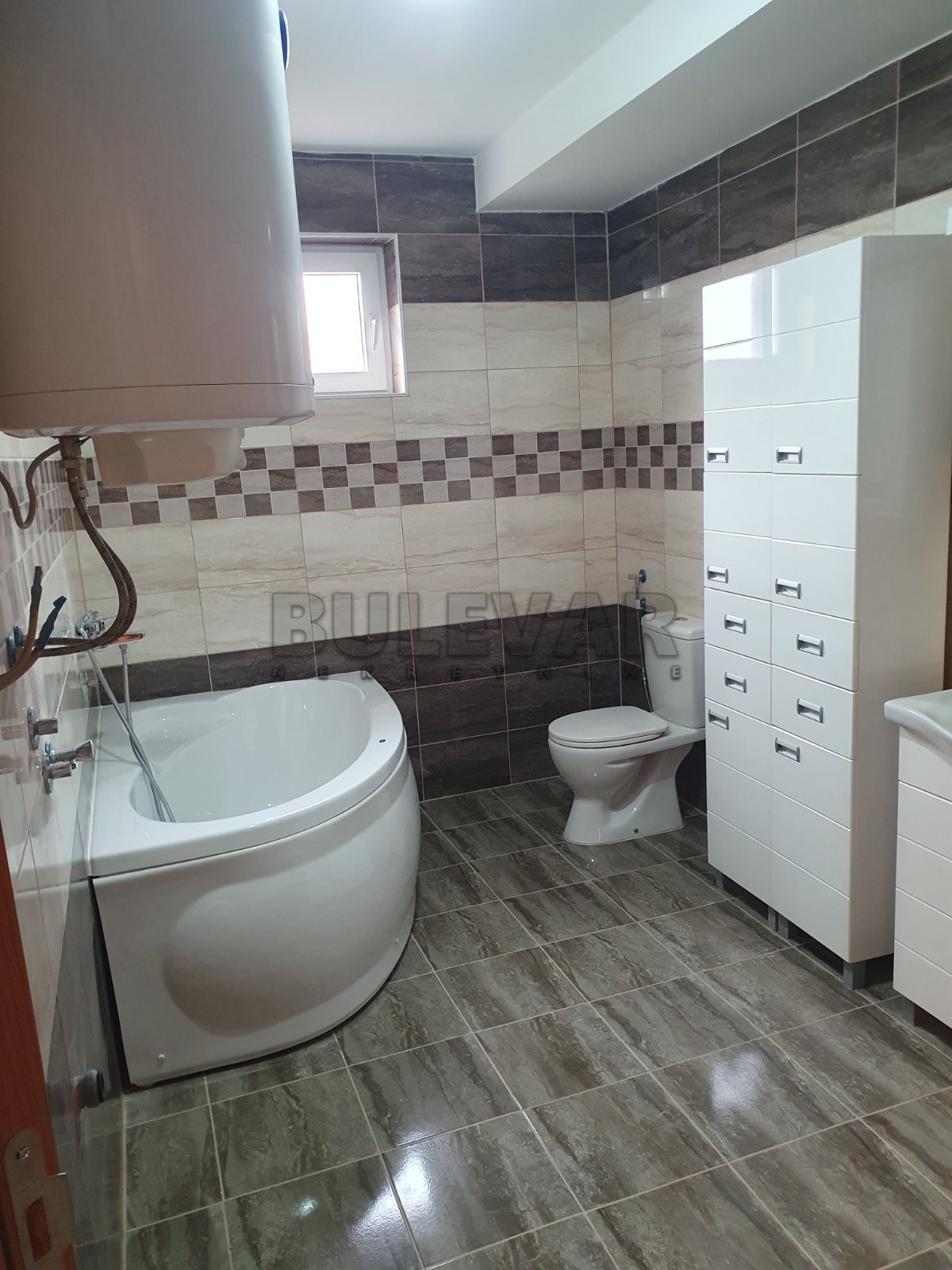 četvorosoban stan, 116 m2, Palilula, Španskih boraca ID: i-013434 12