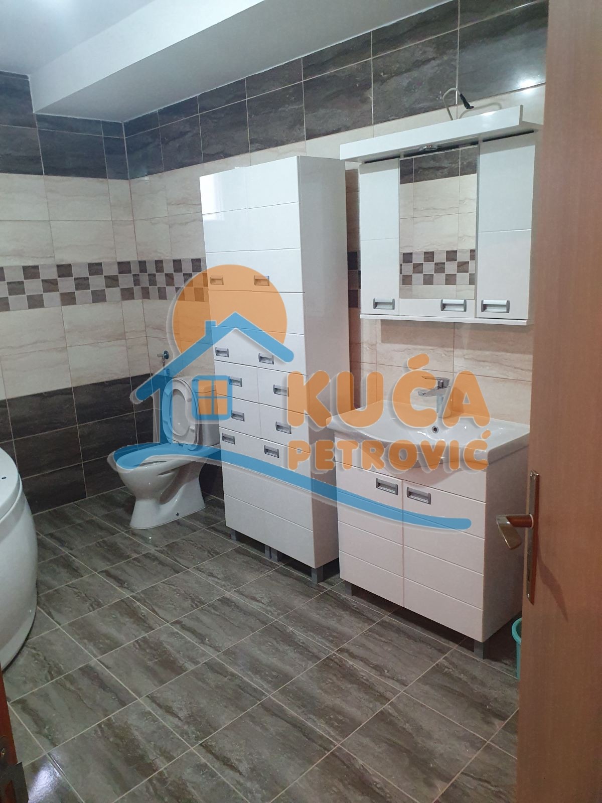 četvorosoban stan, 116 m2, Palilula, Španskih boraca ID: i-013434 13