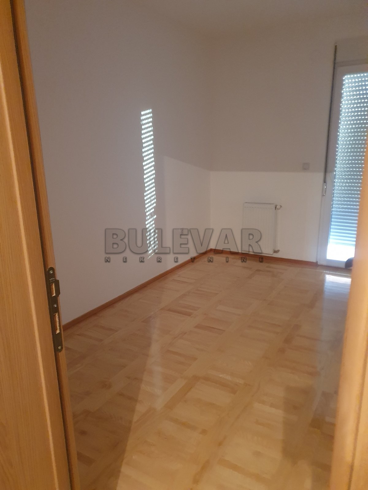 četvorosoban stan, 116 m2, Palilula, Španskih boraca ID: i-013434 5