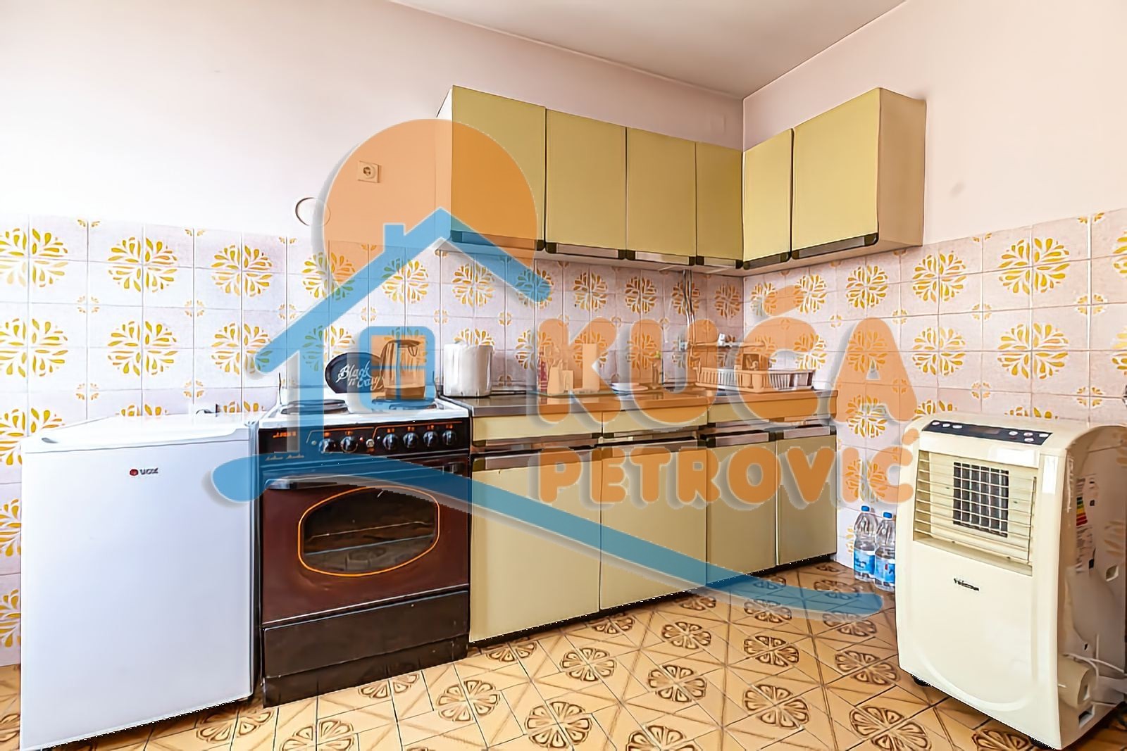četvorosobna kuća, 192 m2, Palilula, Paraćinska ID: p-013441 2