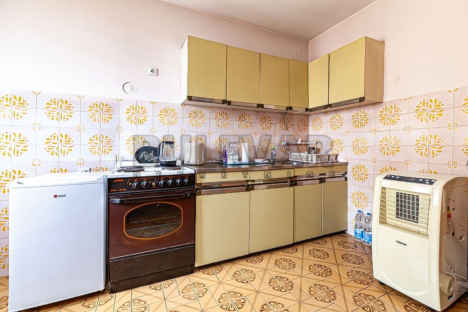 četvorosobna kuća, 192 m2, Palilula, Paraćinska ID: p-013441 2