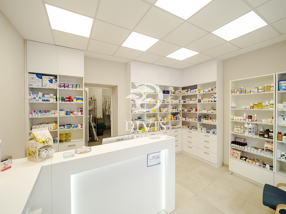 Prodajemo kuću  133m2  Trg Branka Radičevića 3