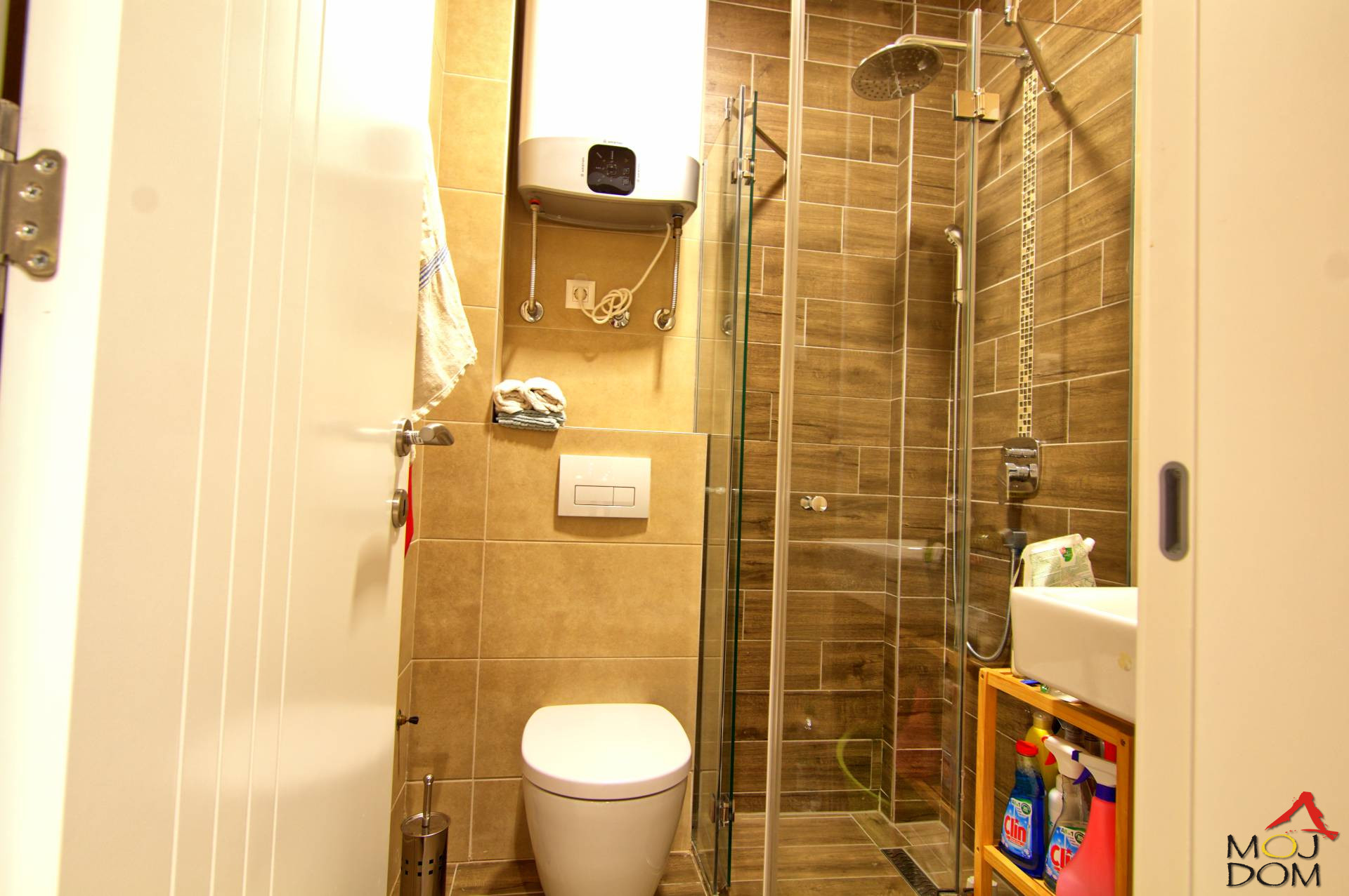 Stan,SREMSKA KAMENICA,INSTITUT,kv: 100, € 267800, ID: 1029983 9