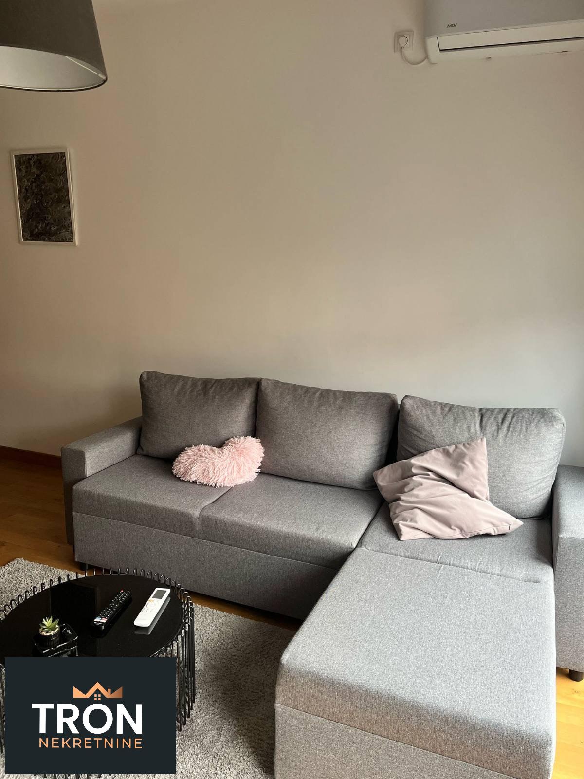 Luksuzna garsonjera kod kružnog toka 24m2 2