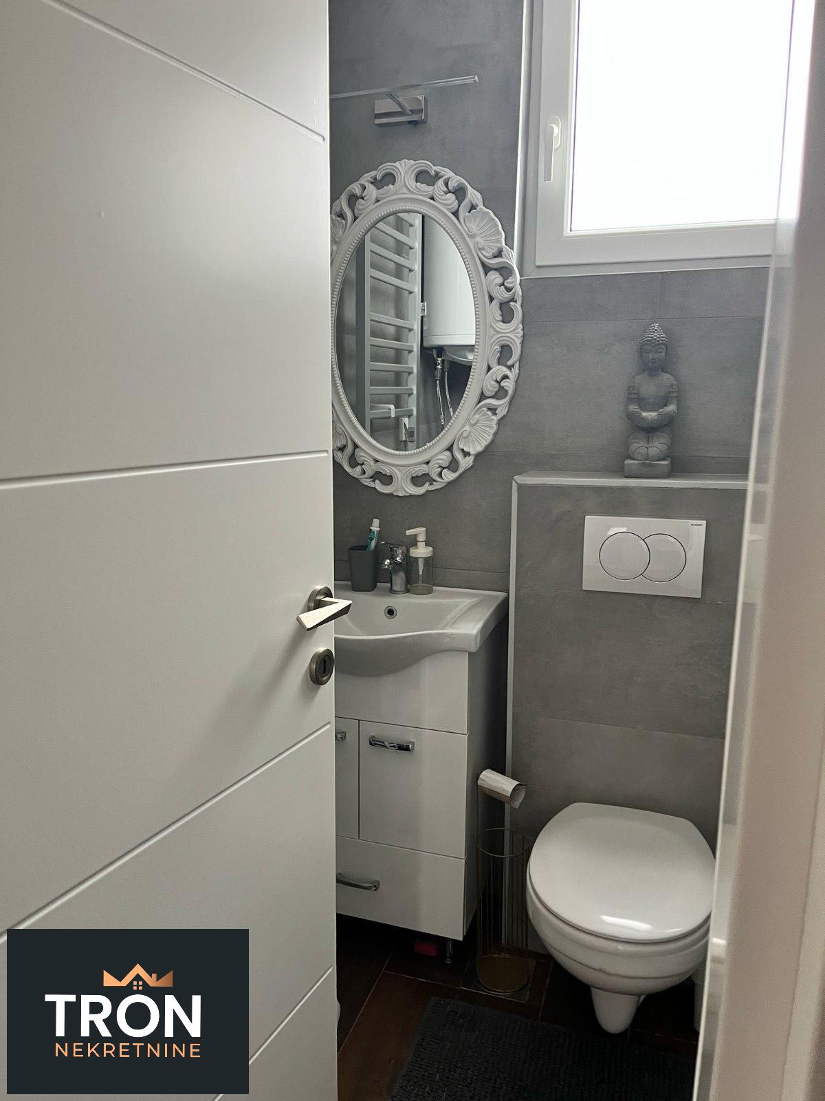 Luksuzna garsonjera kod kružnog toka 24m2 5