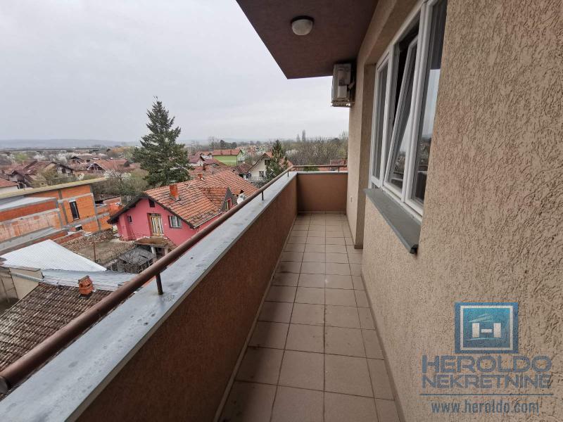 STAN SA DVE SPAVAĆE SOBE 7