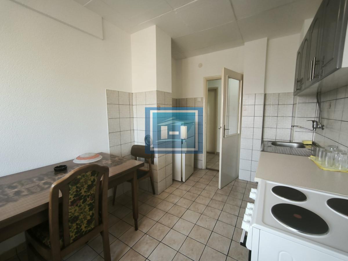 Stan za izdavanje u centru Ćuprije 6