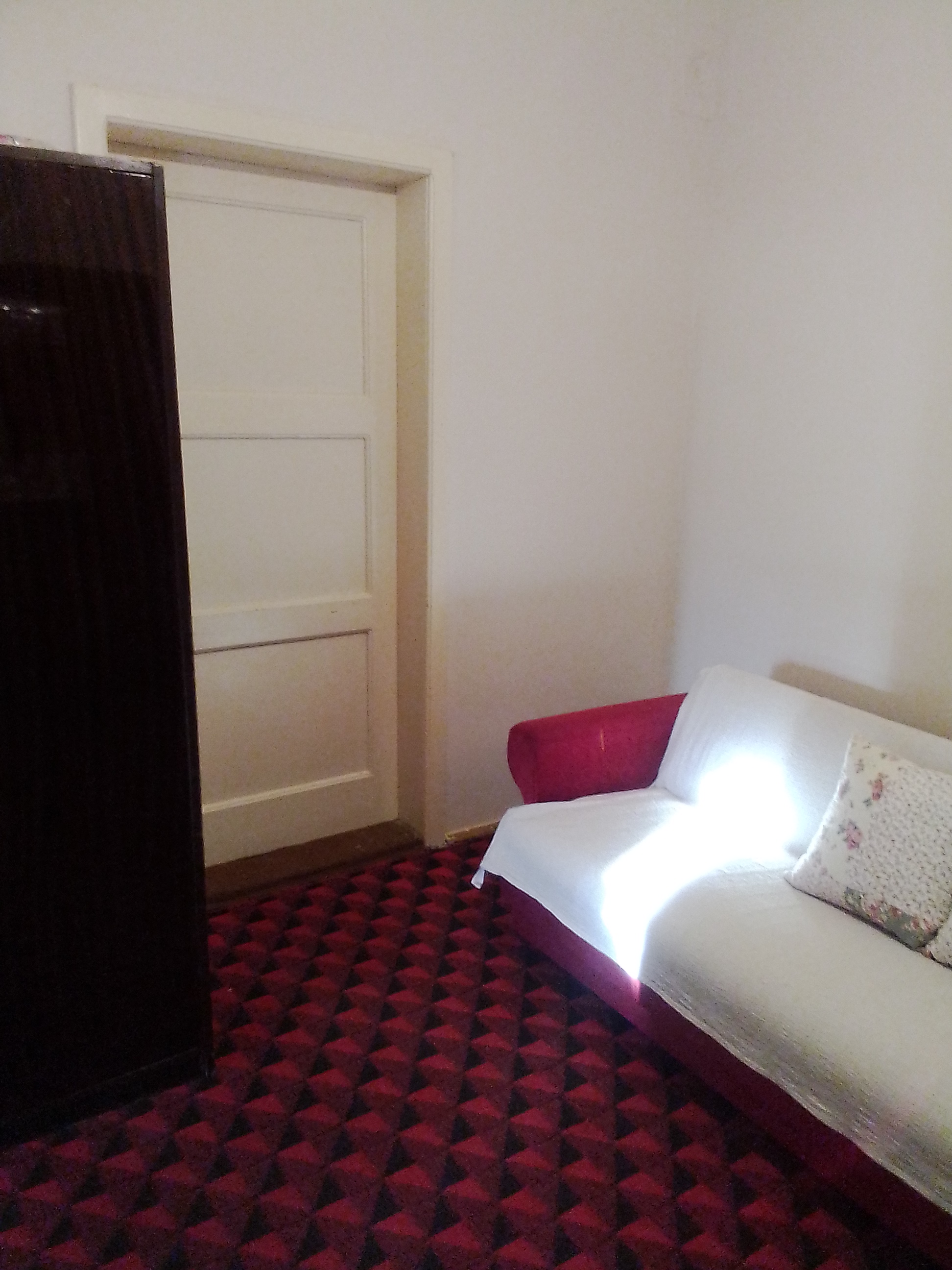 Bor Stan Prodaja Dvosoban prizeman dvorišni 48m2 Vlasnik 14