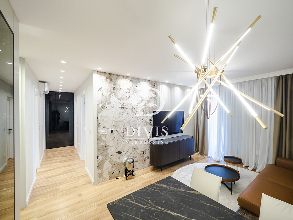 Lux trosoban stan u kompleksu Elixir Garden  72m2 2