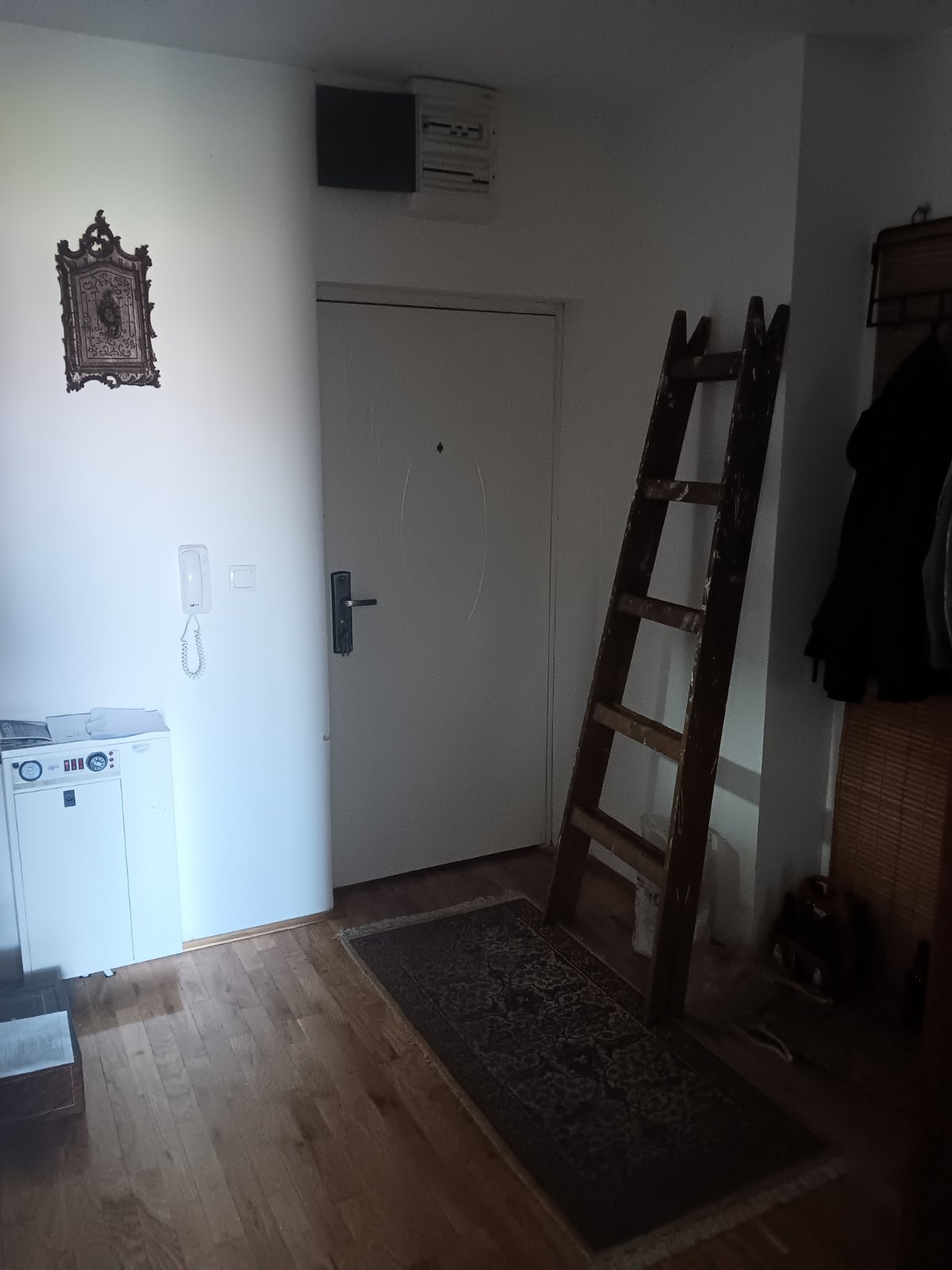 Prodajem dvosoban stan Zvezdara Mirijevo 2