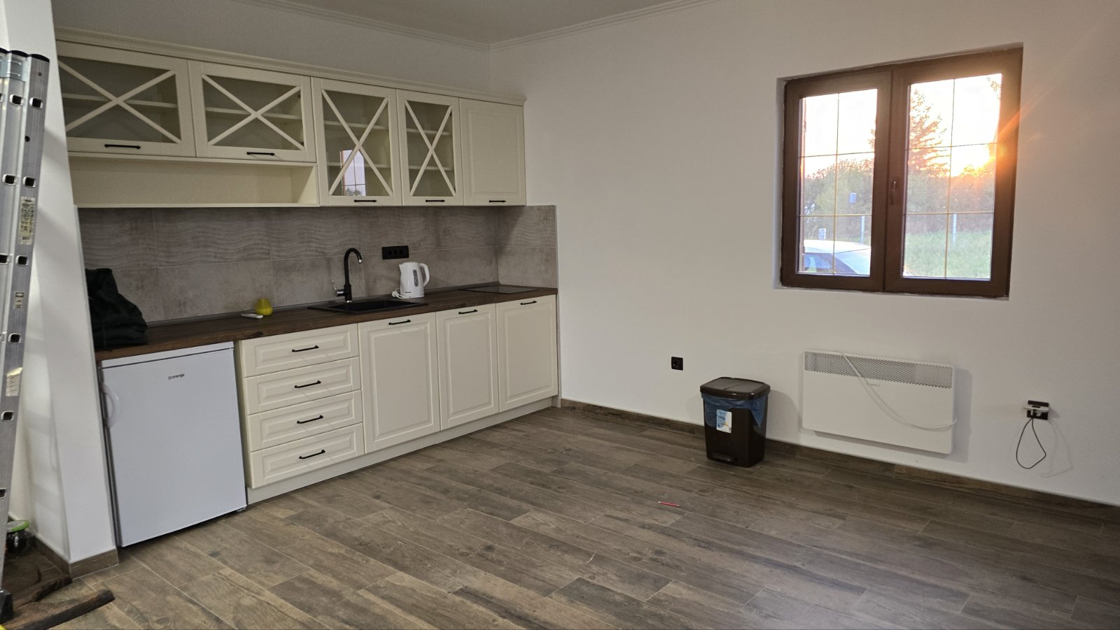 Luksuzna kuca u ekekluzivnoj vikend zoni Cortanovci 3