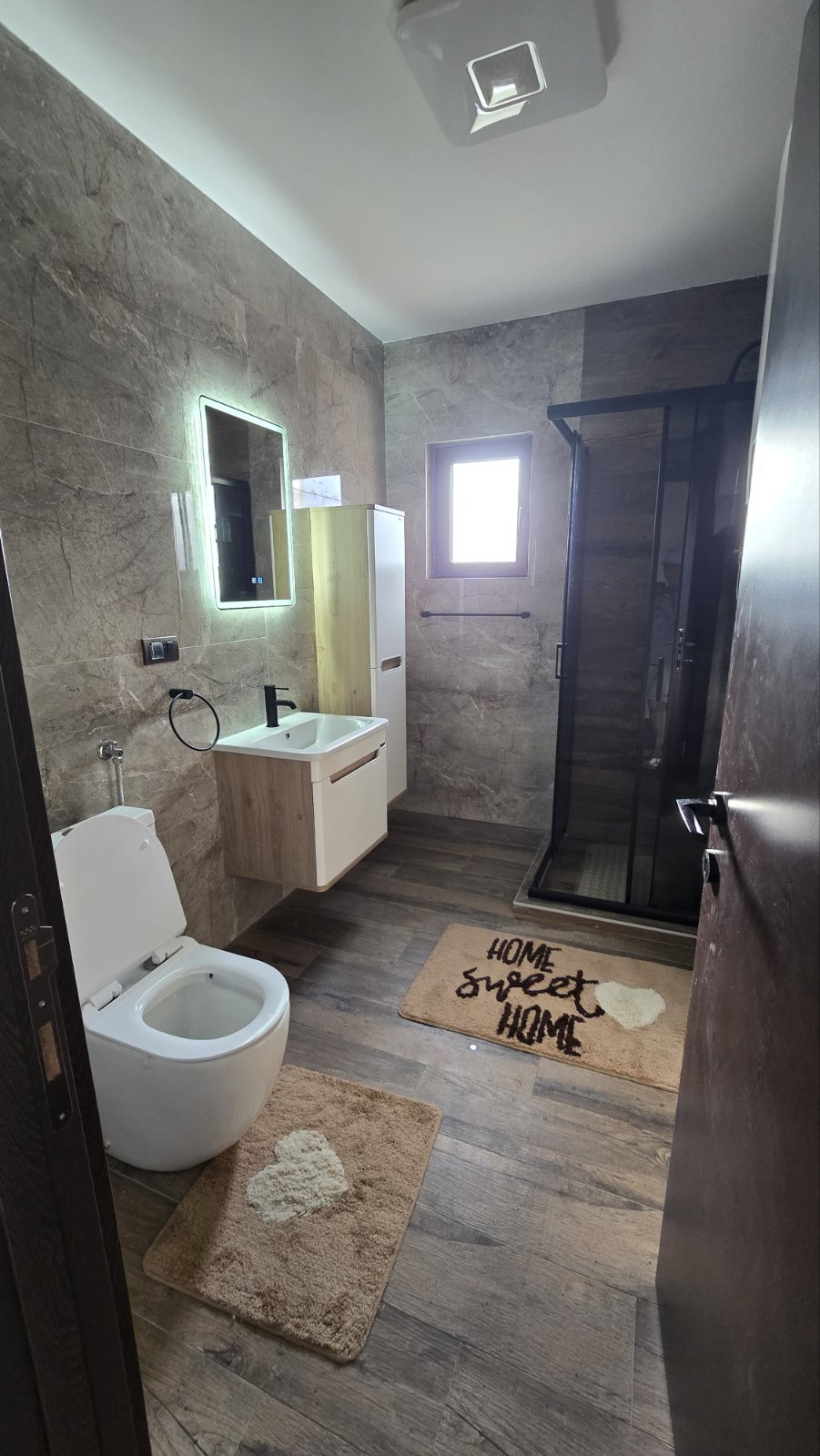 Luksuzna kuca u ekekluzivnoj vikend zoni Cortanovci 5