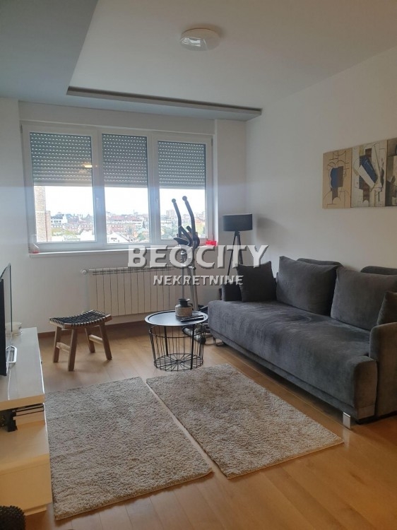 Dvosoban stan, 40 m2, Bulevar Evrope, Bulevar Evrope ID: 97290 1