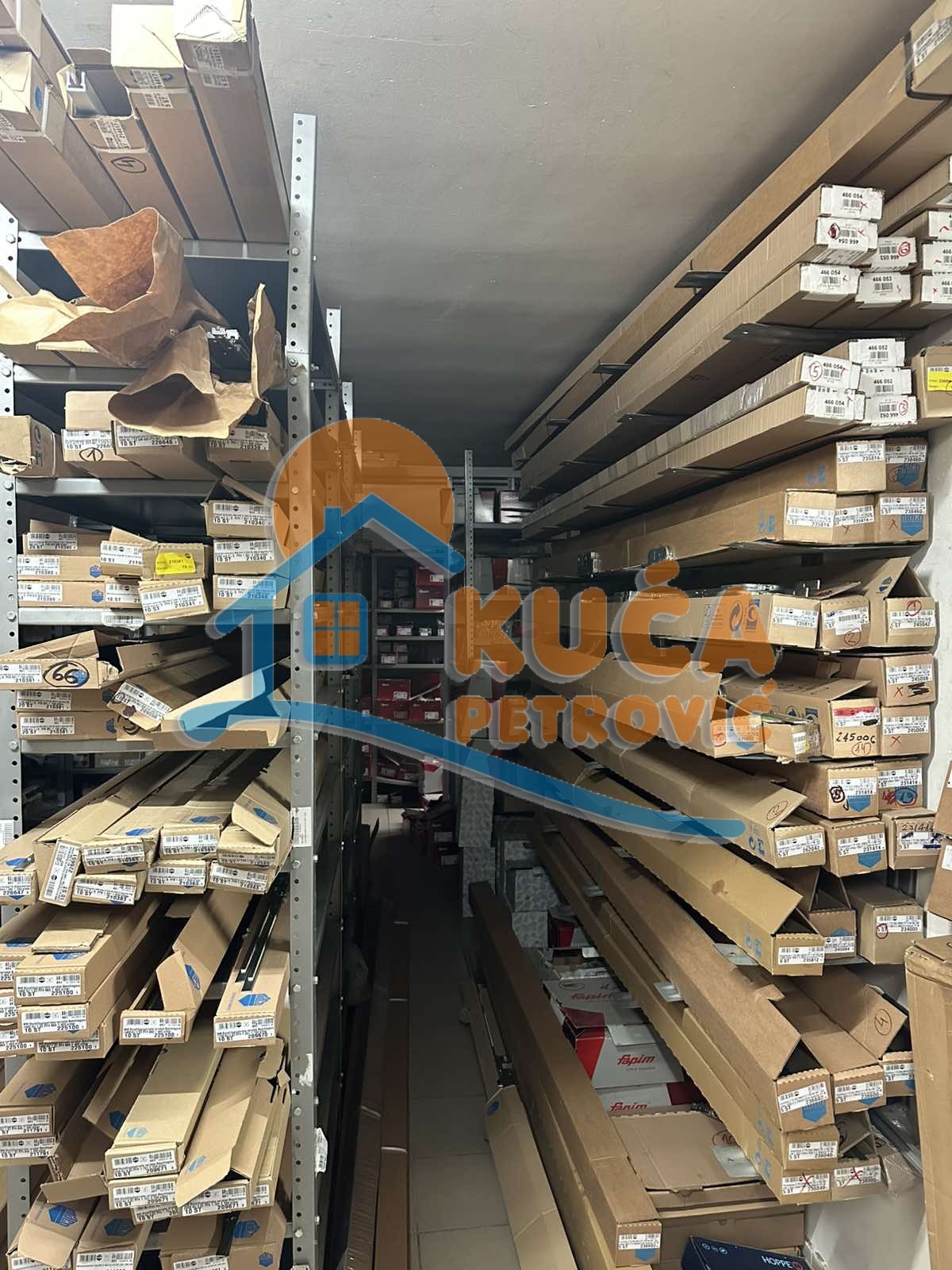 Lokal, 174 m2, Trošarina, Bulevar dr Zorana ID: p-013495 2