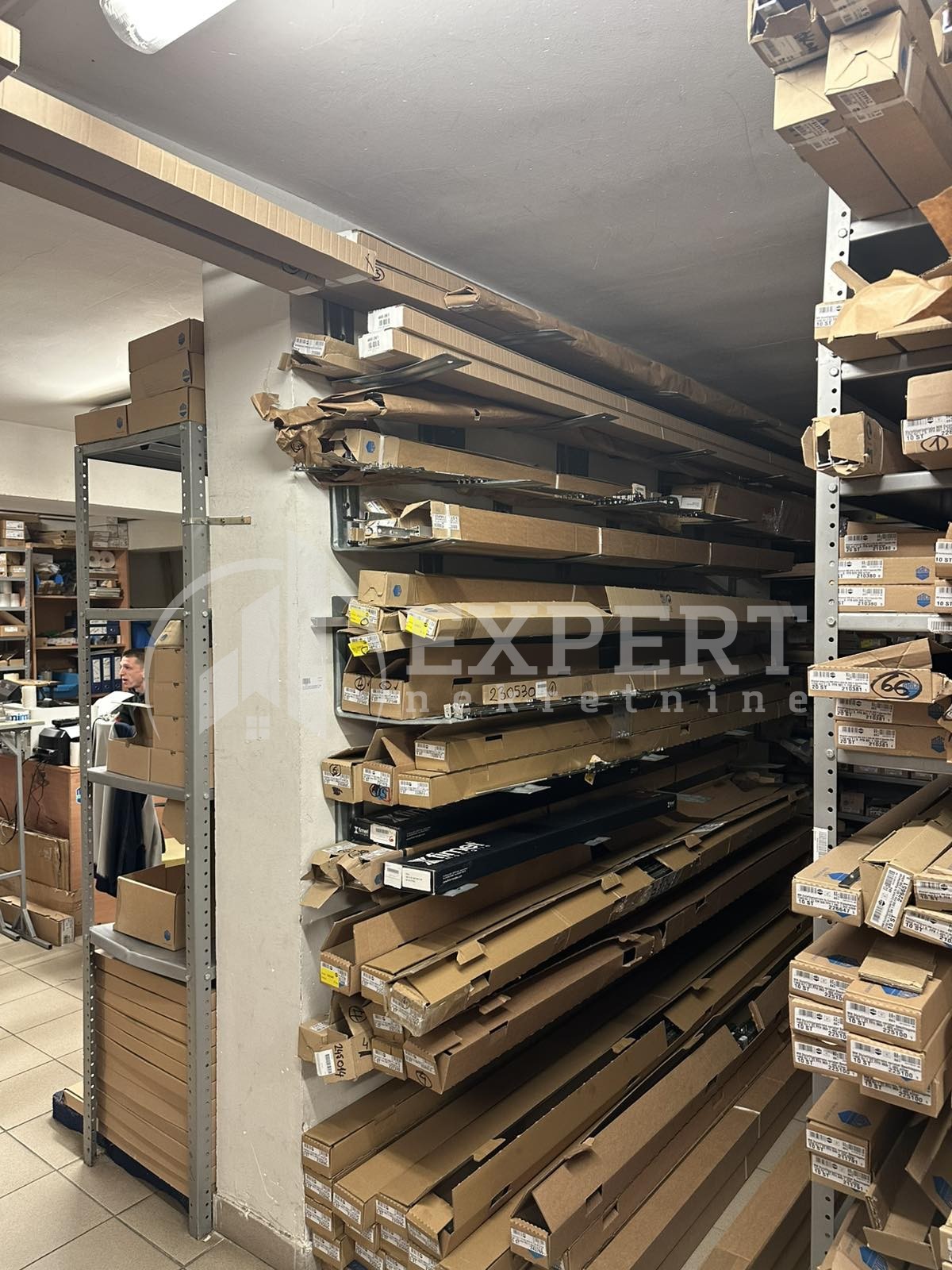 Lokal, 174 m2, Trošarina, Bulevar dr Zorana ID: p-013495 3