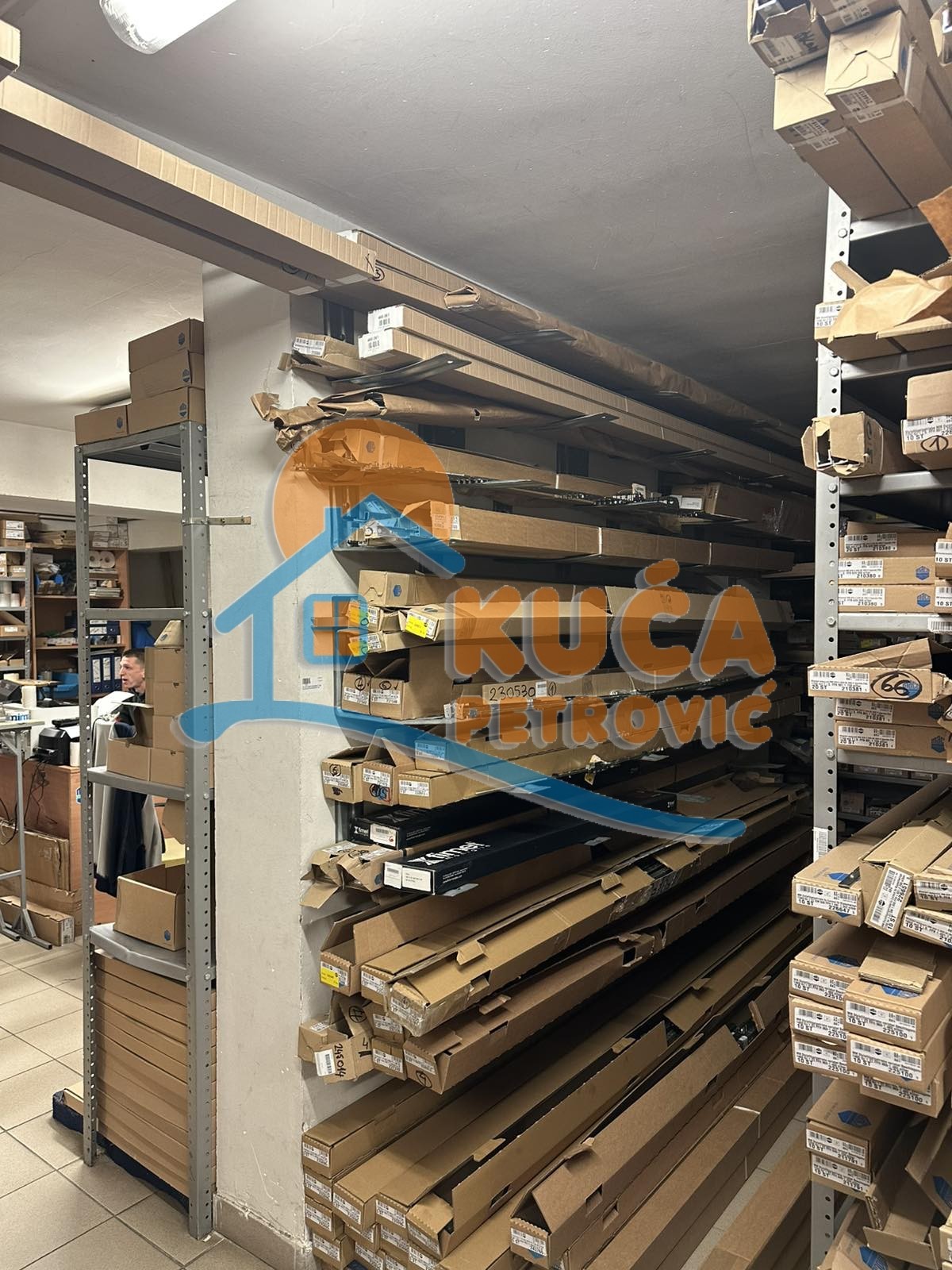 Lokal, 174 m2, Trošarina, Bulevar dr Zorana ID: p-013495 3