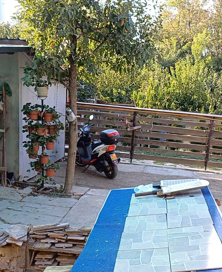 Vikendica sa pomocnim objektima na Dunavu 5