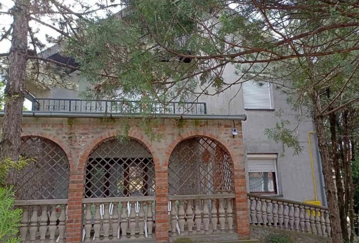 Prodajem kucu u Novom Beceju 3