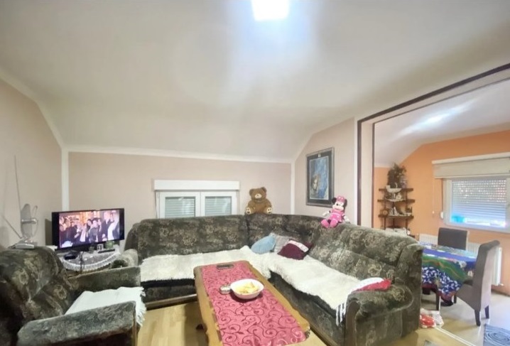 Prodajem kucu na top lokaciji Uzice 2