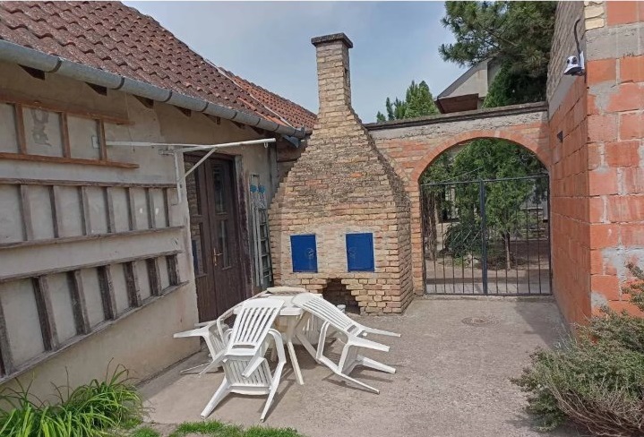 Prodajem kucu u Novom Beceju 5