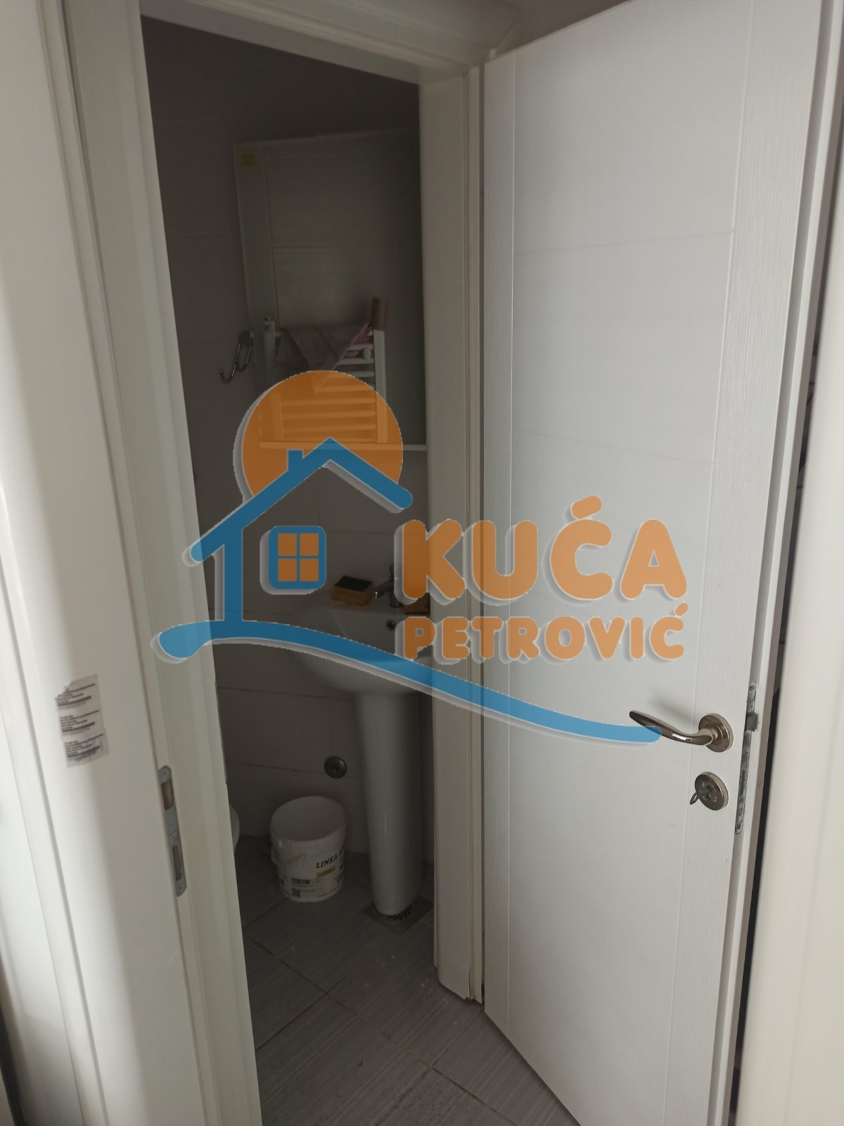 Lokal, 60 m2, Šojka, Obilićev venac ID: i-013505 8