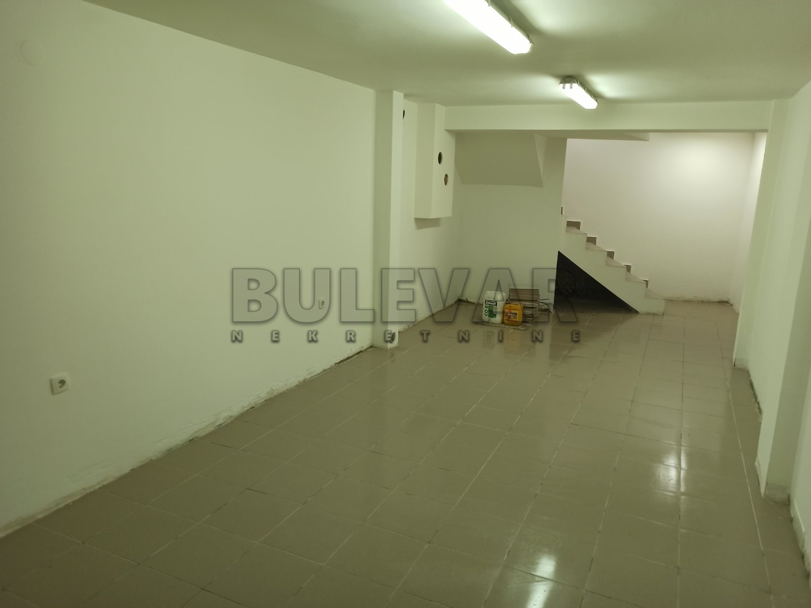 Lokal, 60 m2, Šojka, Obilićev venac ID: i-013505 6