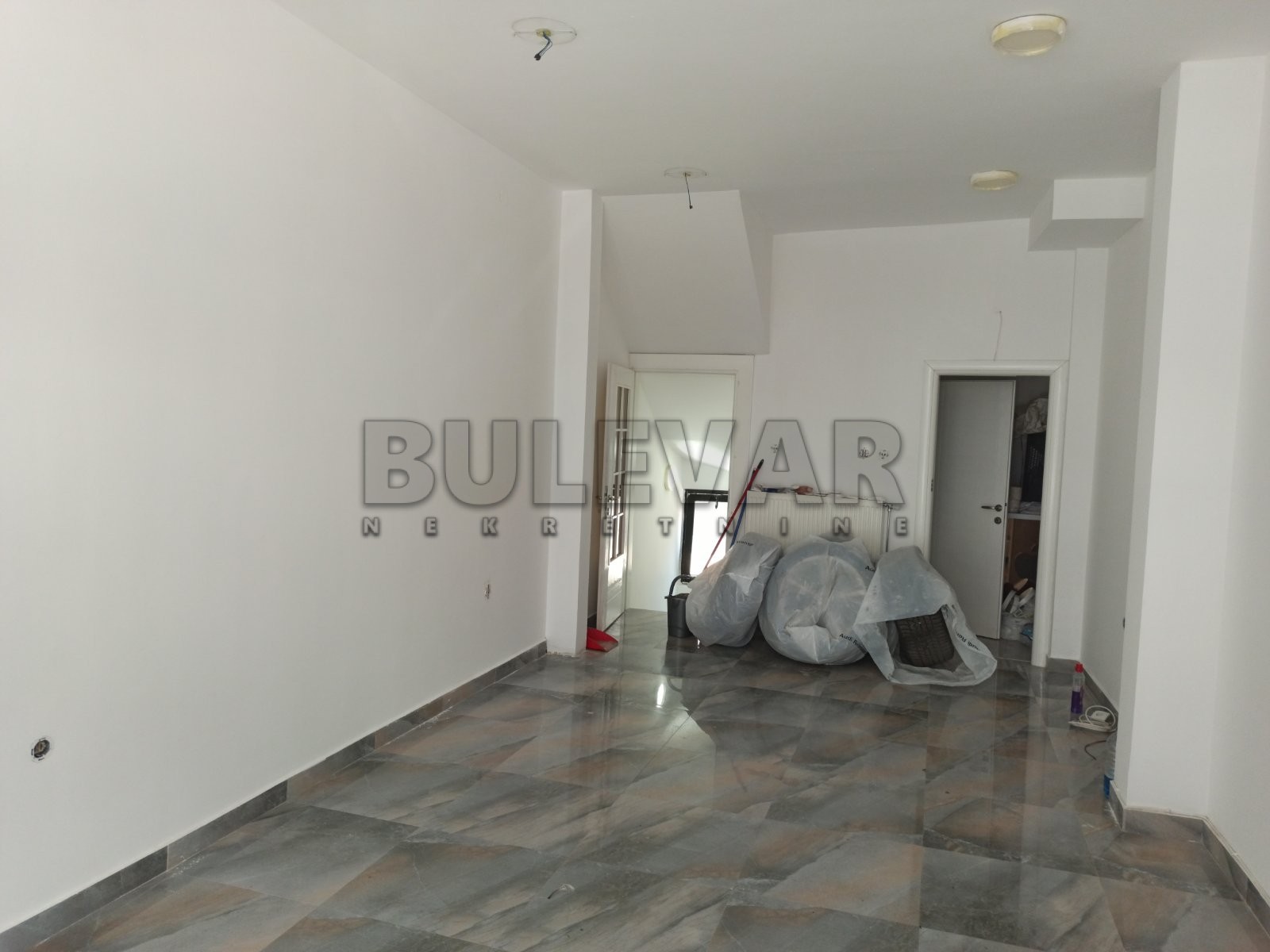 Lokal, 60 m2, Šojka, Obilićev venac ID: i-013505 1
