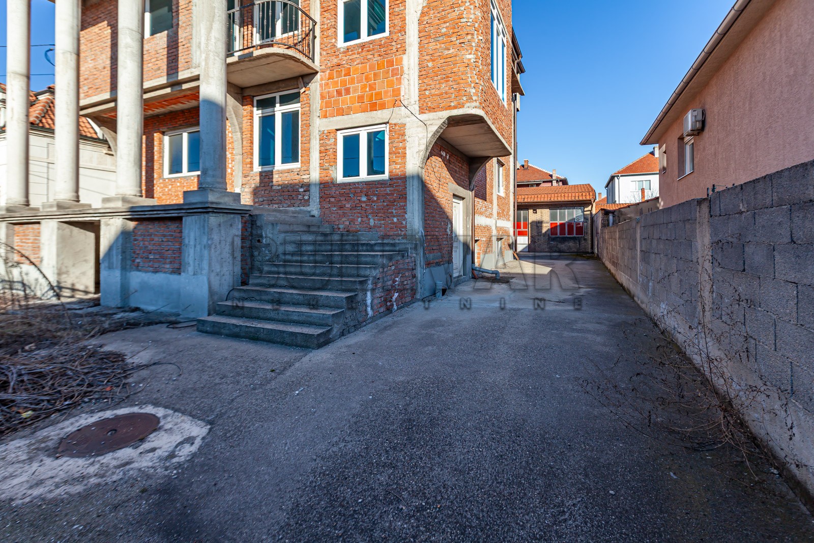 četvorosobna kuća, 500 m2, Durlan, Proleterska ID: p-013507 3