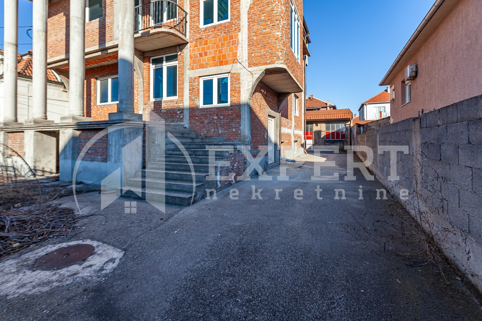 četvorosobna kuća, 500 m2, Durlan, Proleterska ID: p-013507 3