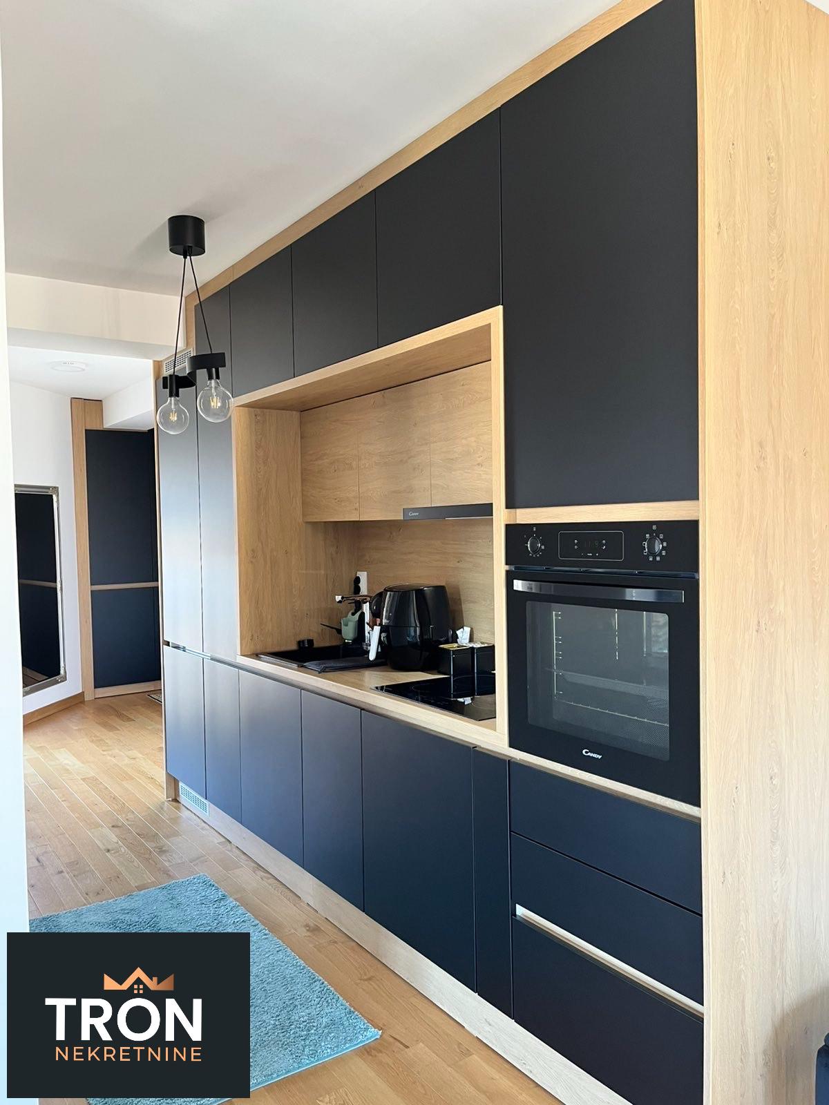 Prelep stan na odličnoj lokaciji  nov  kompletno opremljen 4