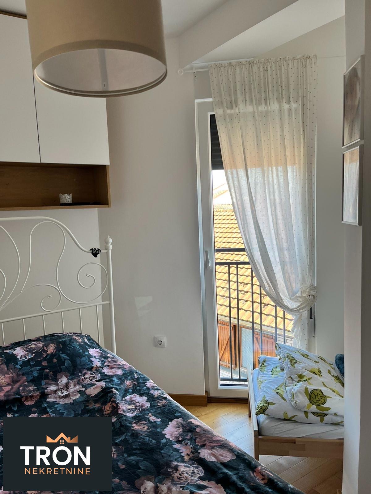 Prelep stan na odličnoj lokaciji  nov  kompletno opremljen 6